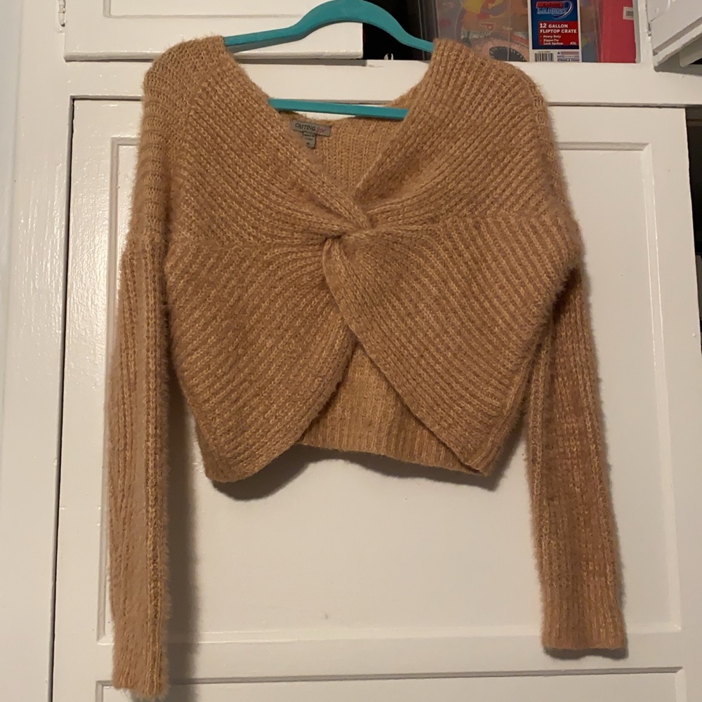 Off shoulder crop top